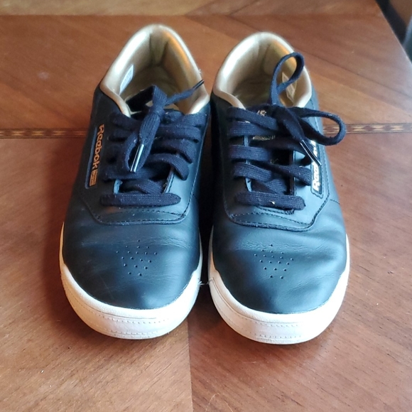 Reebok sneaker - Picture 3 of 4